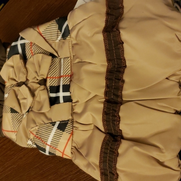 SCENEREAL Waterproof Dog Winter Coat for Dogs with Bowtie, in Beige Plaid Size S - Picture 5 of 8